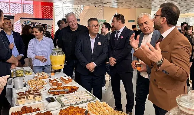 Burhaniye'de üniversitelilerin bahar coşkusu