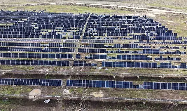 Viranşehir'de hortum güneş panellerini kullanılamaz hale getirdi