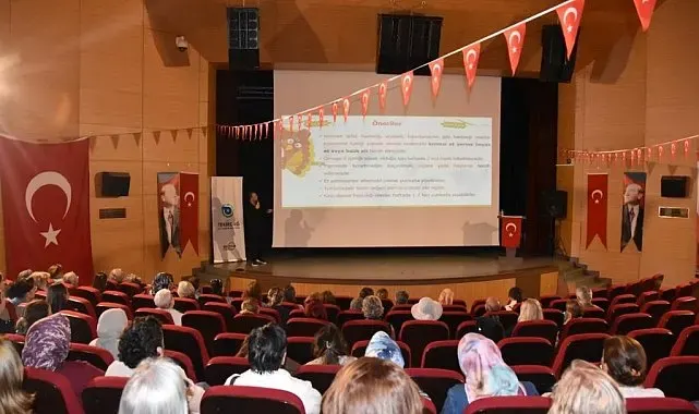Muratlı'da sağlıklı beslenmenin temel ilkelerin anlatıldı