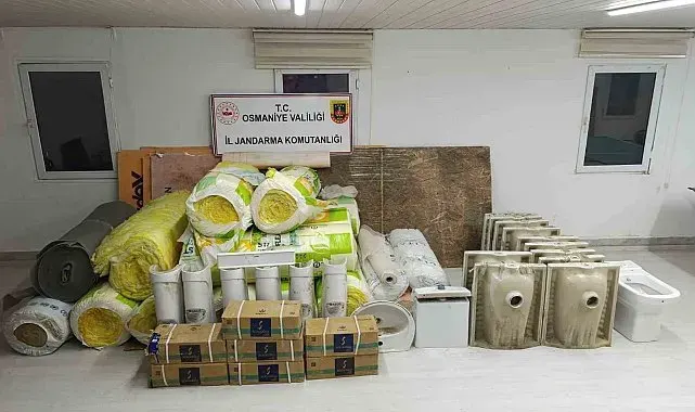 Osmaniye'de AFAD köy evlerinden hırsızlık yapan 2 şüpheli tutuklandı