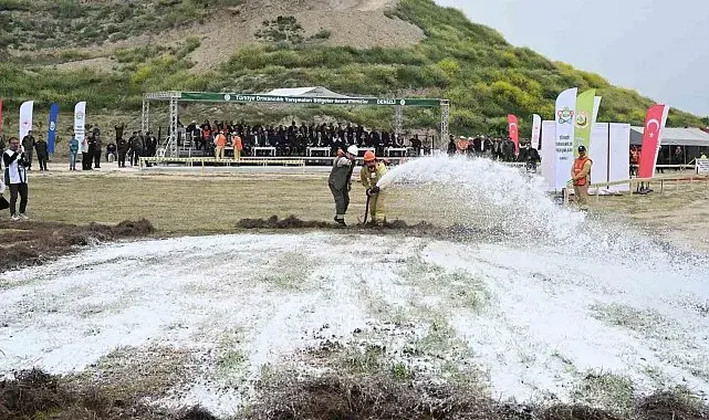 Ateş savaşçıları dayanıklılık ve hünerlerini sahada gösterdi