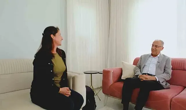 Afetzede aile Antakya Belediyesi'nin Yerinde Dönüşüm Projesi'yle yeni yuvasına kavuştu