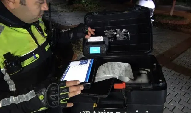 Alanya'da yarış yapmak için toplanan motosiklet sürücülerine polis baskını