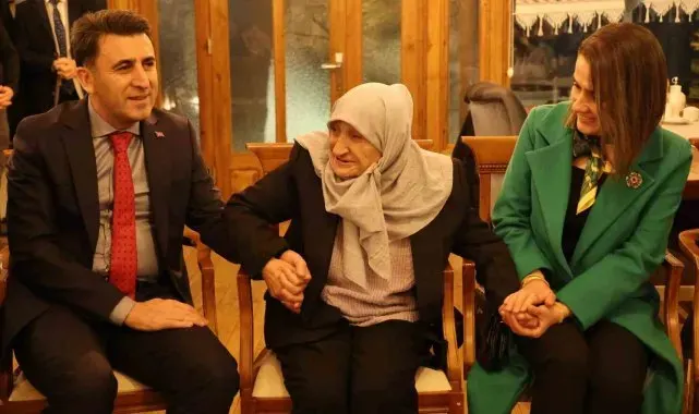 Huzurevi sakinleri Polis Evi'nde ağırlandı