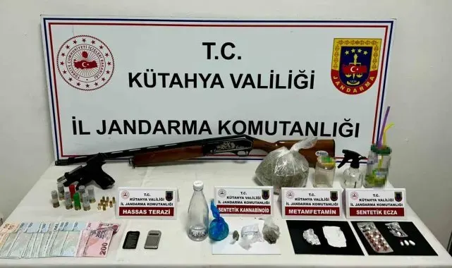 Kütahya'da jandarmadan uyuşturucu operasyonu: 2 gözaltı
