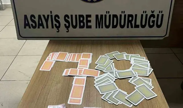 Kumar oynarken yakalanan 8 kişiye 51 bin 400 TL para cezası