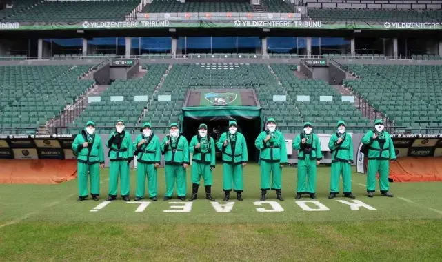 Kocaelispor'dan görülmemiş yeni yıl kutlaması