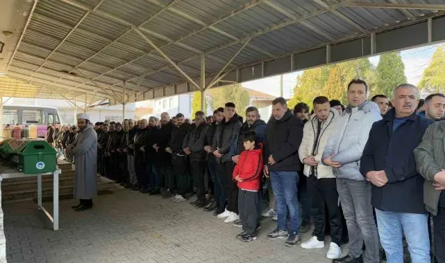 Kocası tarafından öldürülen Simge son yolculuğuna uğurlandı