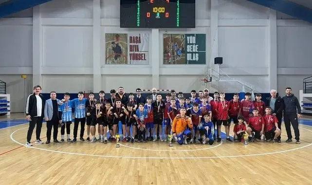 Kütahya'da 'Yıldızlar Futsal İl Birinciliği' müsabakaları tamamlandı