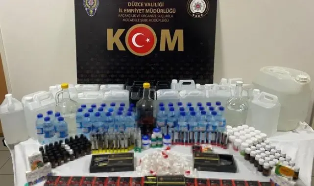 Düzce'de yılbaşı öncesi kaçak içki, makaron ve tütün operasyonu