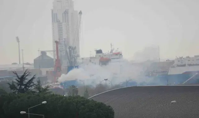 Samsun Limanı'nda 'duman' paniği
