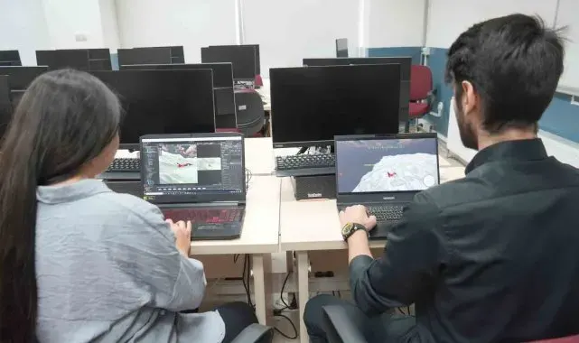 Kastamonu Üniversitesi'nde Hürjet için özel uçuş simülasyonu geliştirdi