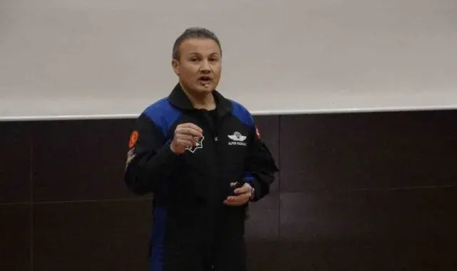 Türkiye'nin ilk astronotu Alper Gezeravcı: "Türkiye Cumhuriyeti ilk insanlı uzay misyonunu bir Türk'ün gidip orada 22 gün macera yaşaması için gerçekleştirmedi"