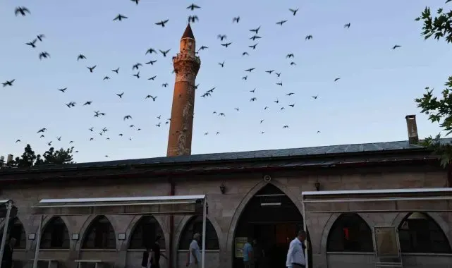 Pisa Kulesine benzetilen minare, Türkiye'de ilk kez kullanılacak yöntemle restore edilecek