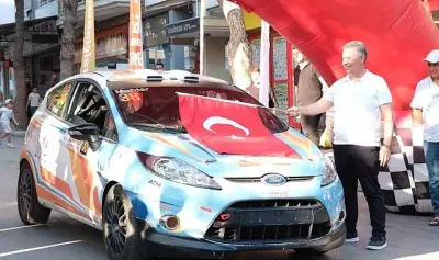 Buharkent'te yarış, 'seremonik start' ile başladı