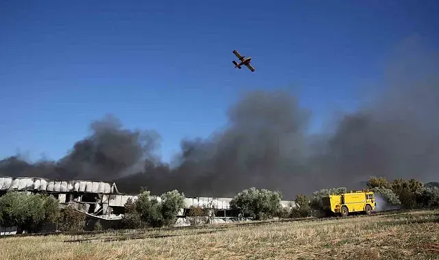 Yunanistan'da gösteri sırasında düşen savaş uçağındaki 2 pilot hayatını kaybetti