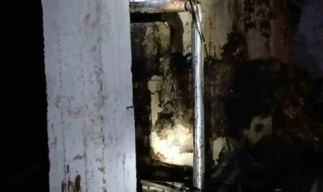 Tarsus'ta yem fabrikasında yangın
