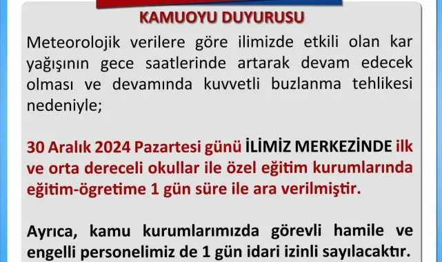 Uşak'ta kar nedeniyle okullar 1 gün tatil edildi