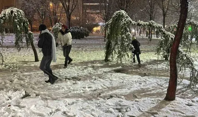Uşaklılar karın keyfini çıkardı