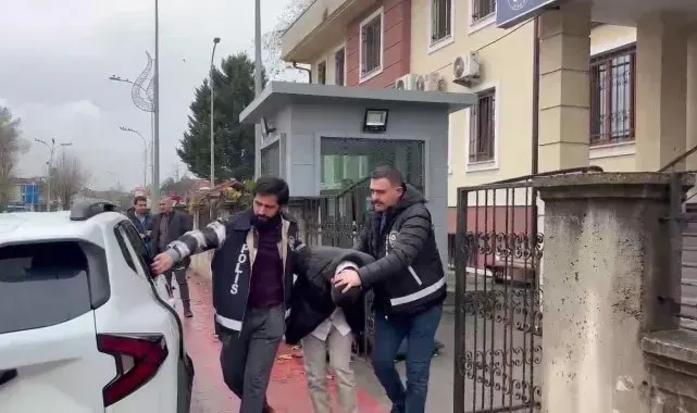 Sakarya'da dehşet: 3 ay önce evlendiği eşini defalarca bıçaklayarak ağır yaraladı