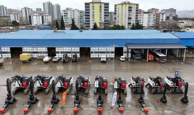 Samsun Büyükşehir, filosuna 16 yeni iş makinesi ekledi