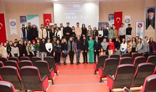 Van YYÜ'de "Geleceği Şekillendiren Adımlar" paneli
