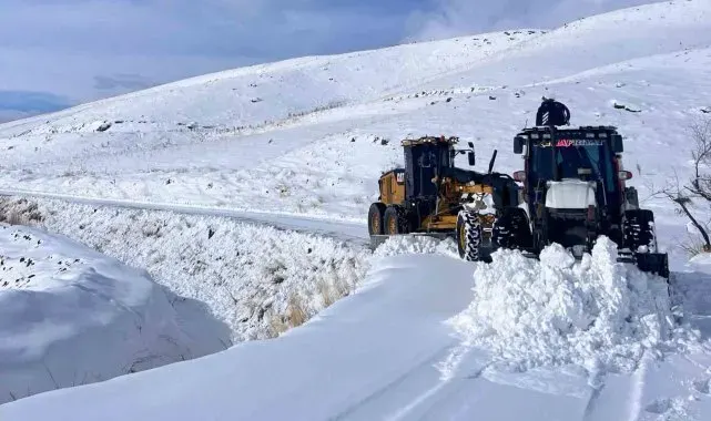 Van'da kapanan 420 yerleşim yolunun 280'i ulaşıma açıldı