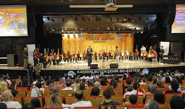 Büyükşehir Belediyesi Konservatuvarı'nda bin 865 kursiyer sertifika aldı