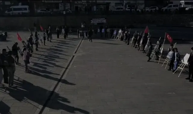 Silvan'da Gazze'deki zulmü anlatan resim sergisi açıldı