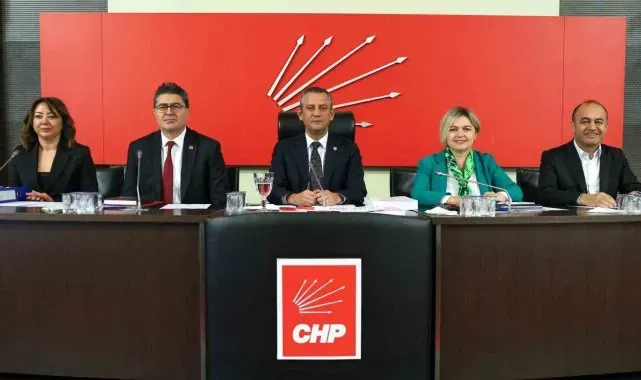 CHP Genel Başkanı Özel: "CHP iktidarda olsa Suriye göç sorununu nasıl yöneteceğini de biliyor"