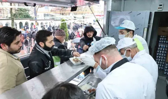 Sultangazi Belediyesi Afet Destek ve Lojistik Dağıtım Aracı'nı hizmete sundu