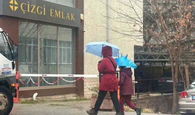Eskişehir'de sağanak yağış etkili oldu