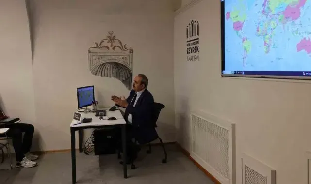 "Bütün Yönleriyle Sömürgecilik" kitabına Tarih Araştırması Ödülü