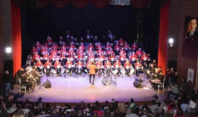 Tekirdağ'da Ritmi Ahenk Topluluğu konseri