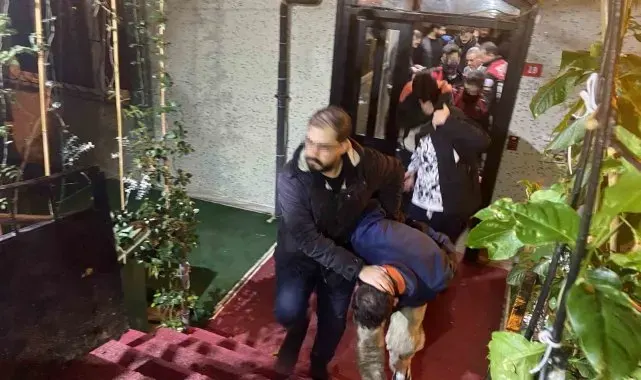 Avcılar'da apart görünümlü "zehir" binasına baskın