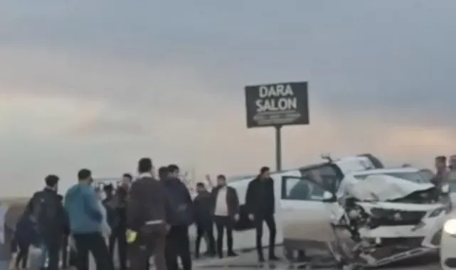Mardin'de öğrenci servisi ile cip çarpıştı: 9 yaralı