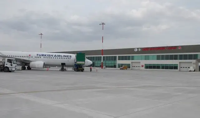Kütahyalı iş adamları Zafer Havalimanı'nın siyasete alet edilmemesini istiyor