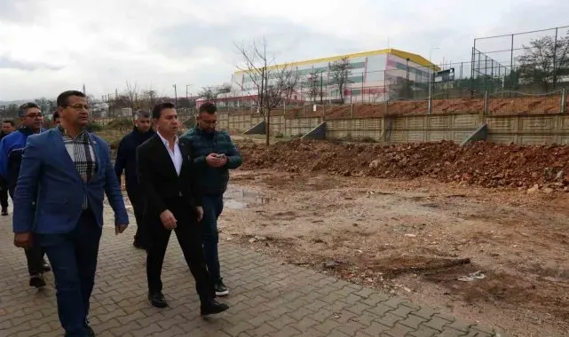 Başkan Aras, yağıştan etkilenen mahallelerde çözüm için sahada
