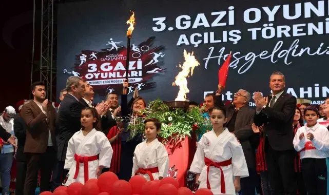 Gaziantep'te '3. Gazi Oyunları' görkemli törenle başladı