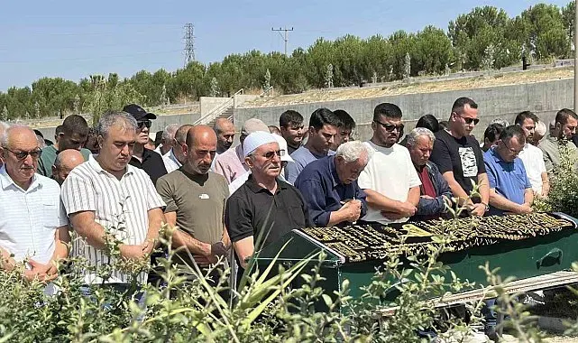Damatlık yerine kefen giydi