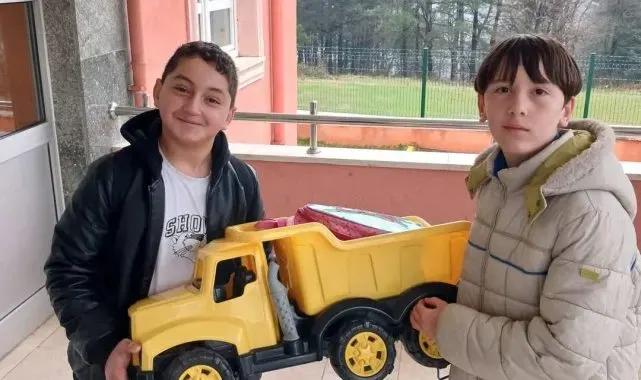 Kırklareli'nden Hatay'daki depremzede öğrencilere oyuncak gönderildi