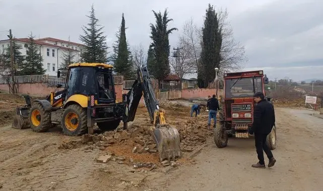 Kapalı durak çalışmalarını yakından inceledi
