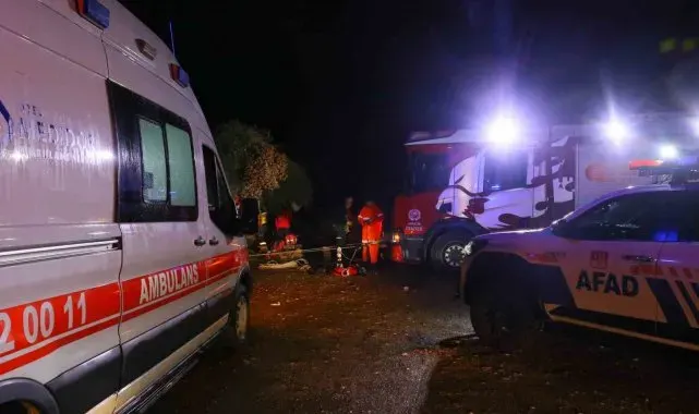 Falezlerden denize düşen araç için ekipler arama çalışması yaptı