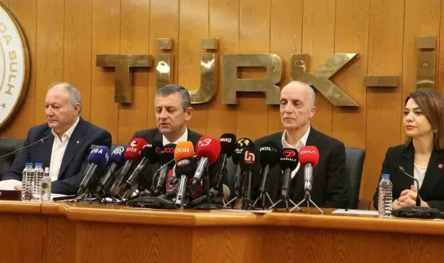 CHP Genel Başkanı Özel'den TÜRK-İŞ'e ziyaret