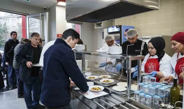 Üsküdar Belediyesi'nin ikinci "Kent Lokantası" Burhaniye'de hizmet vermeye başladı