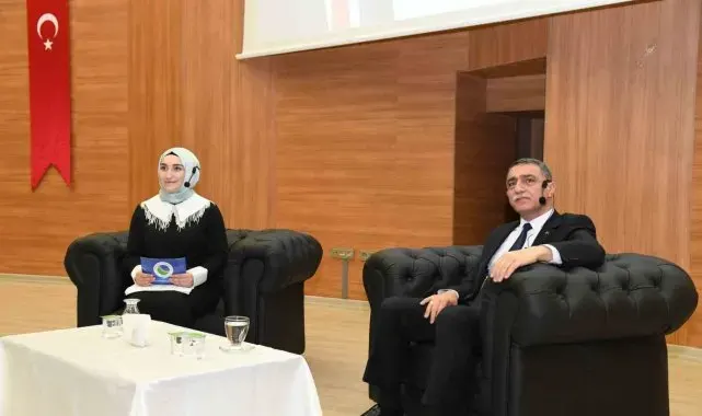 Rektör Karahocagil öğrenci topluluklarıyla buluştu