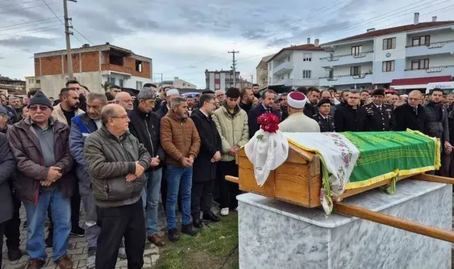 Patlamada hayatını kaybeden Seda Akın toprağa verildi