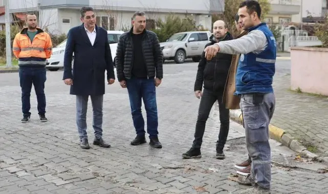 Burhaniye'de yağmur sonrası altyapı hatları kontrol edildi