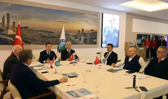 Kıyı Ege Belediyeler Birliği Bergama'da toplandı