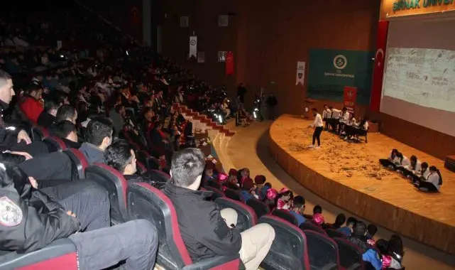Şırnak polisi düzenlediği etkinliklerle 25 bin çocuğa ulaştı